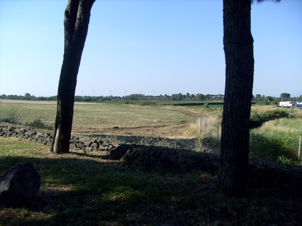 Appia Antica in bicicletta: scorcio panoramico dell'agro romano