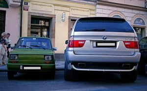 Parigi auto rumore