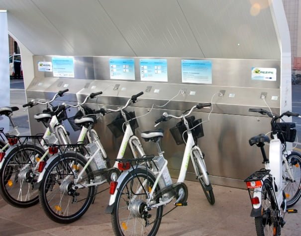 Stazione_ricarica_bici_elettriche
