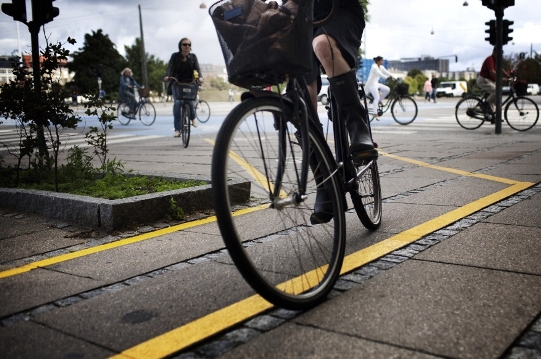 Svezia, asfalto più morbido per proteggere i ciclisti