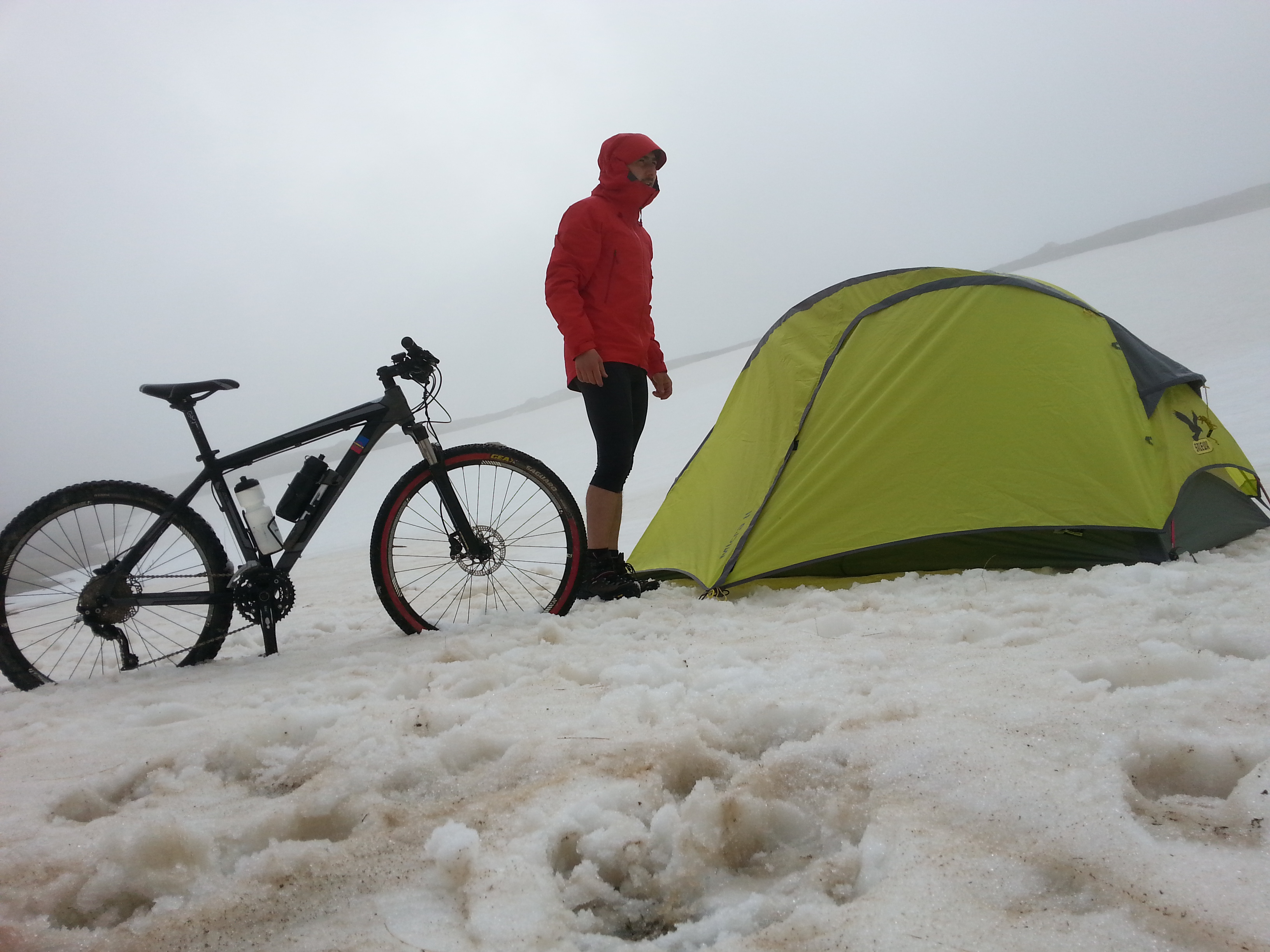 Cicloeremia, viaggio in bici fra i paesi abbandonati