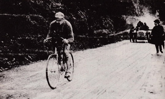 Luigi_Ganna_1909