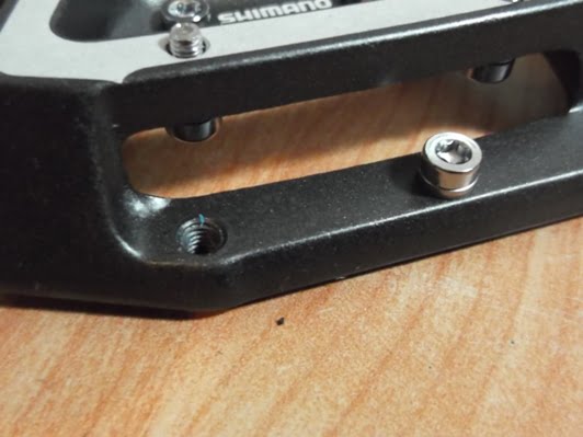 Regolazione pedali flat