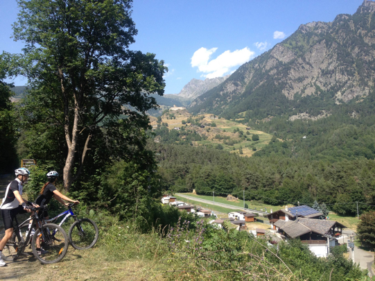 In bicicletta in Val d’Ayas, con base al camping La Grolla