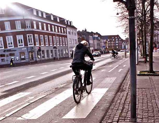L’onda verde dei ciclisti danesi