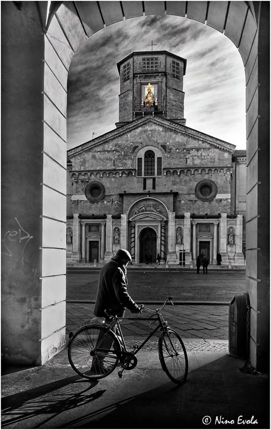 ANZIANI_BICI_NINO_EVOLA
