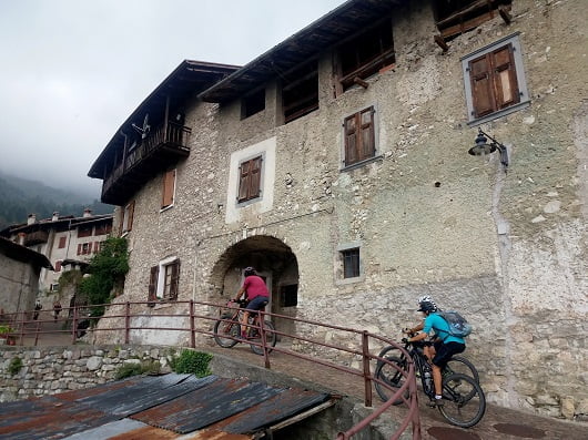 06-salita-a-rifugio-san-pietro-2