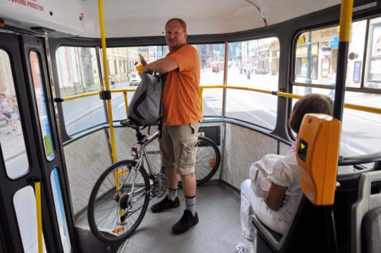tram-bici-praga