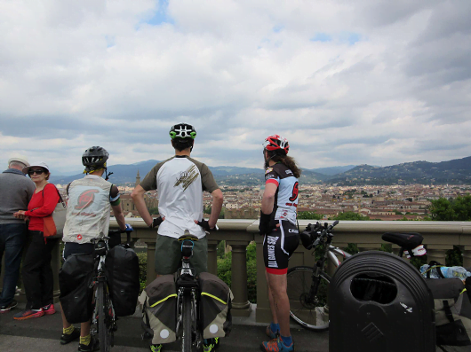 In bici tra borghi, boschi e abbazie
