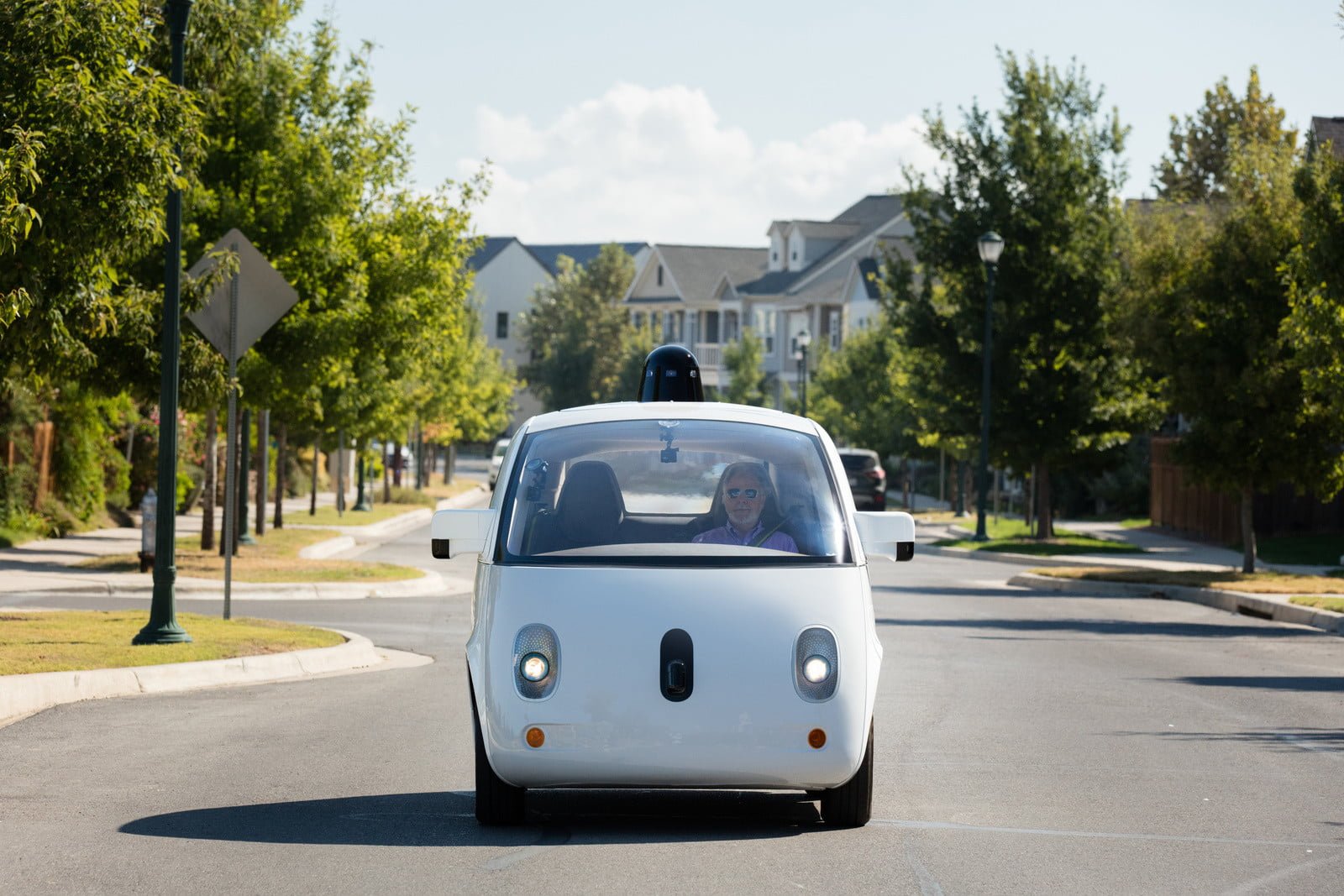 Auto-a-guida-autonoma