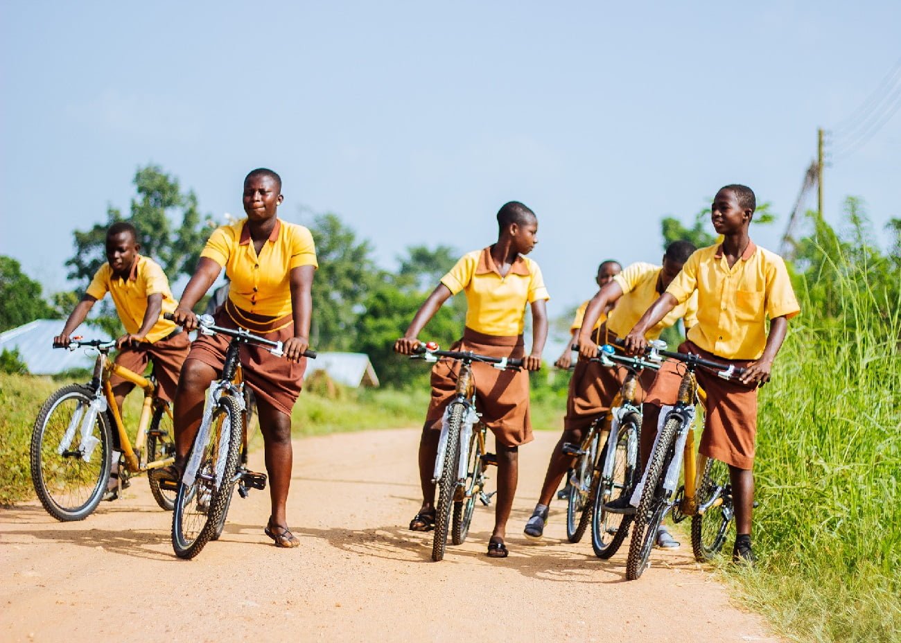 gruppo su bici in bambù