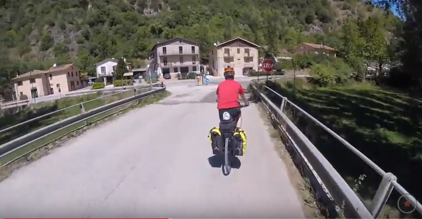 #DalTerremotoAllaBici – cicloviaggio nelle zone colpite dal terremoto (video)