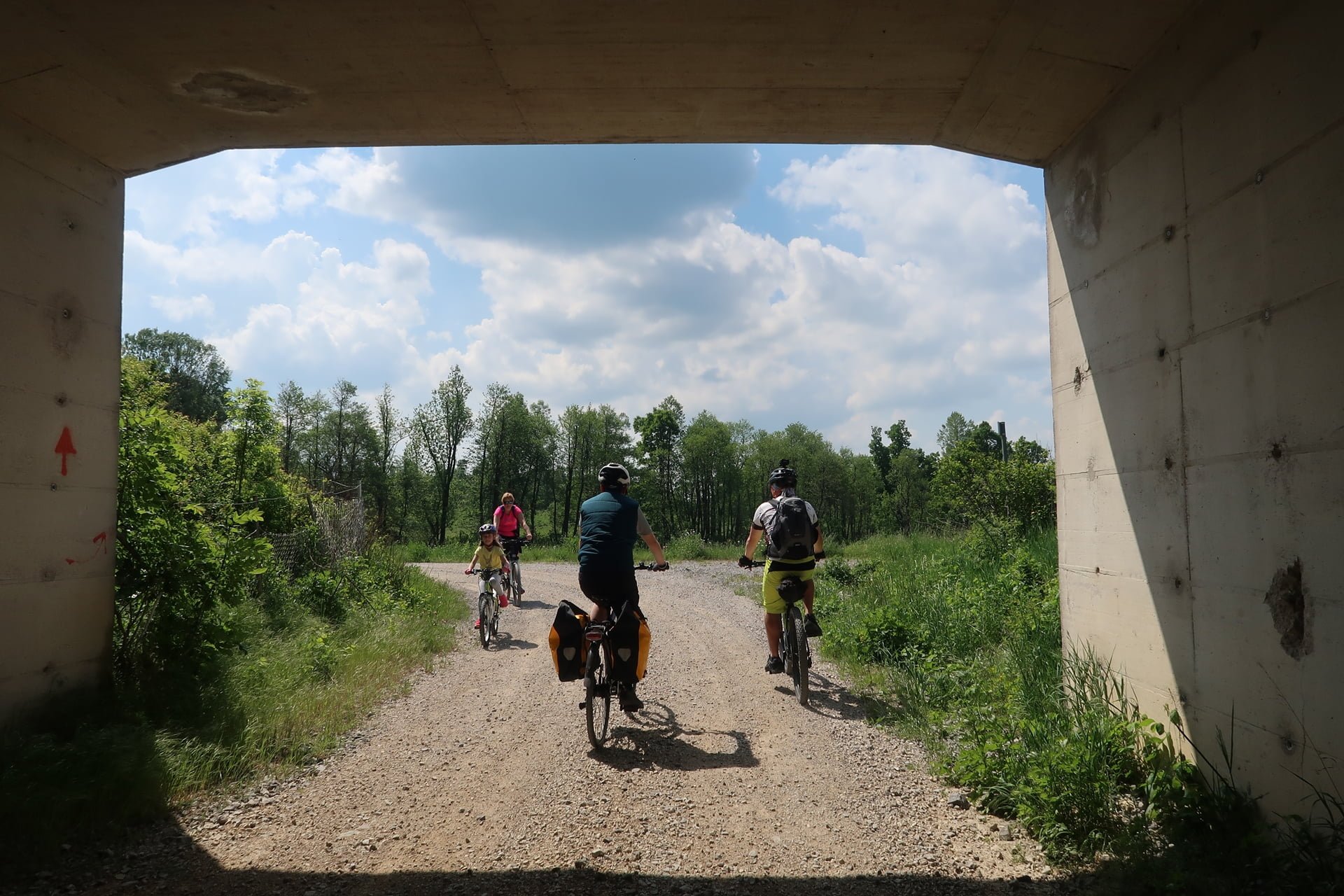 famiglia in bici