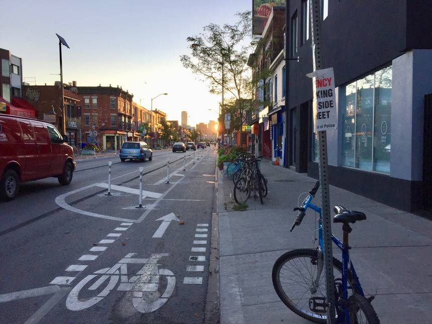 toronto, corsia ciclabile