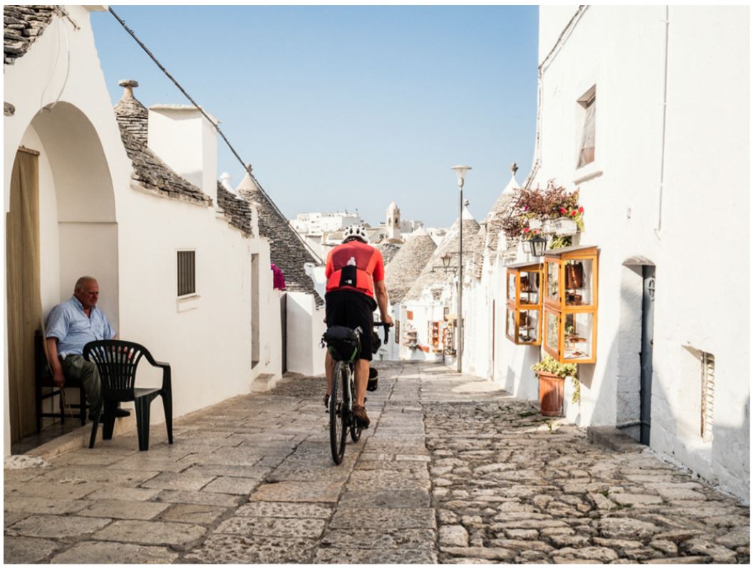 valle d'itria in bici alberobello