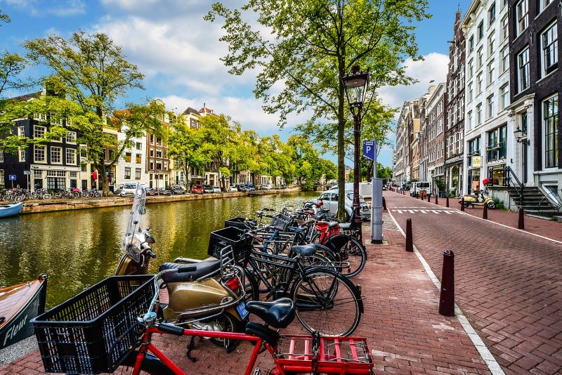 Amsterdam è la città con il parcheggio su strada più caro al mondo