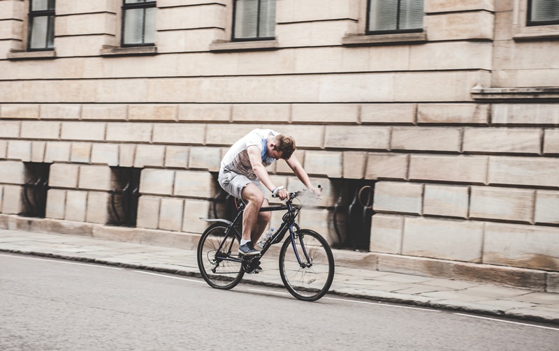 Migliorare la postura in bici con un solo esercizio: ecco come fare
