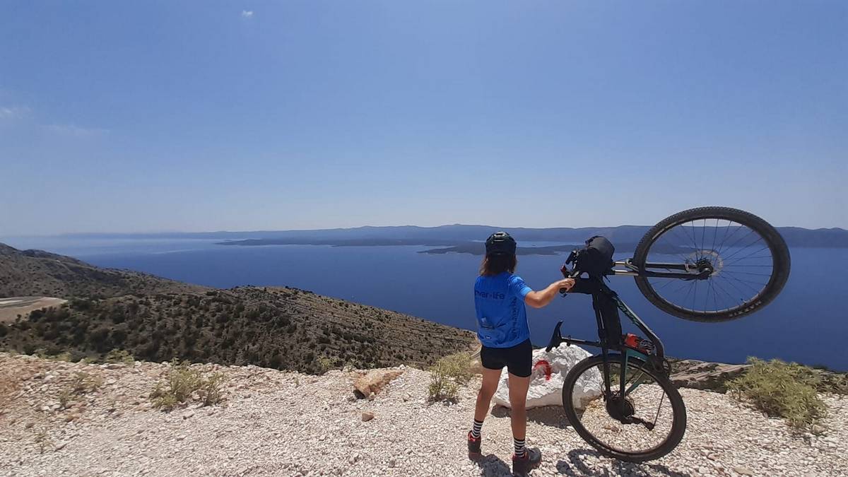 Croazia in Bikepacking, pedalando tra Hvar e Brac