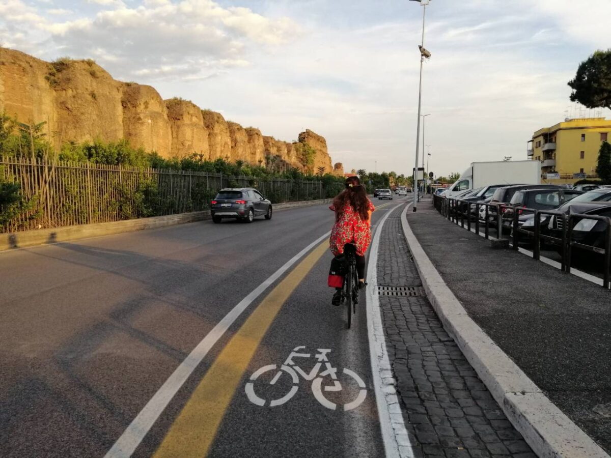 Roma | Mobilità post-Covid: previsti 150 km di ciclabili, in 4 mesi ne sono stati realizzati meno di 15
