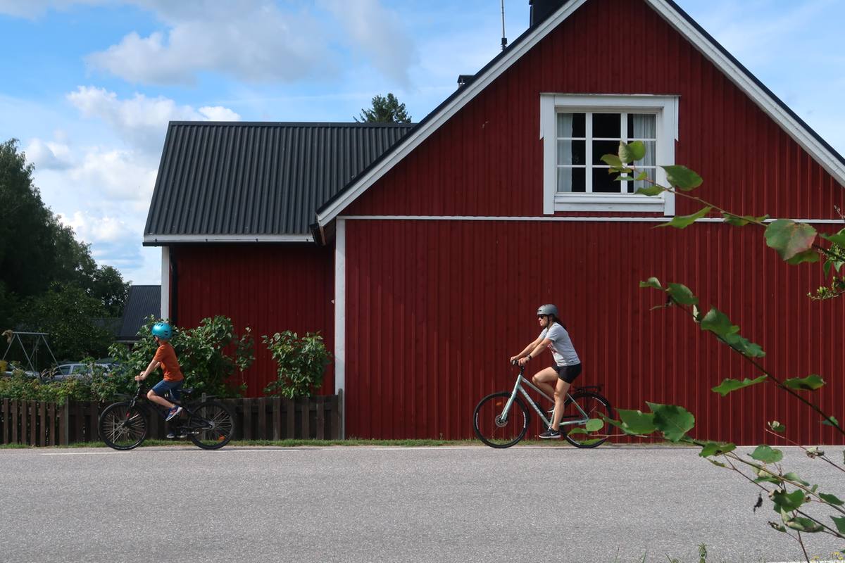 Lago Tuusula in bicicletta: un viaggio nella storia artistica finlandese