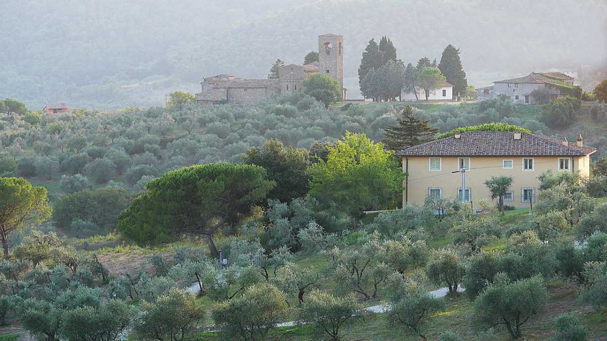 Anello del Montalbano in Toscana