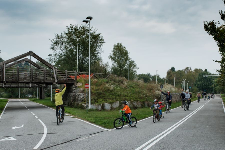 bambini in bici a cuneo