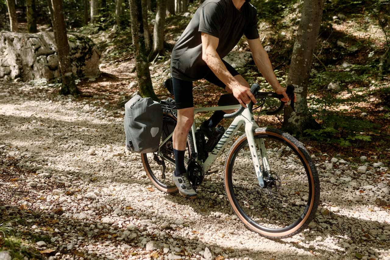 Canyon Grizl AL gravel su sterrato