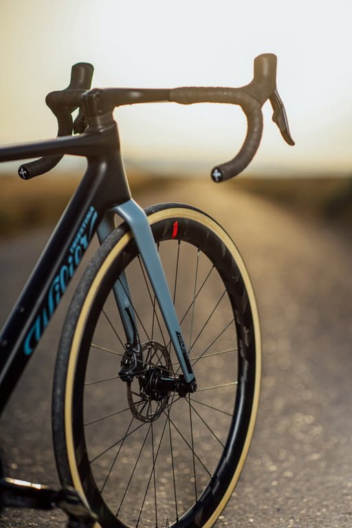 Wilier Triestina Rave SLR da corsa particolare manubrio