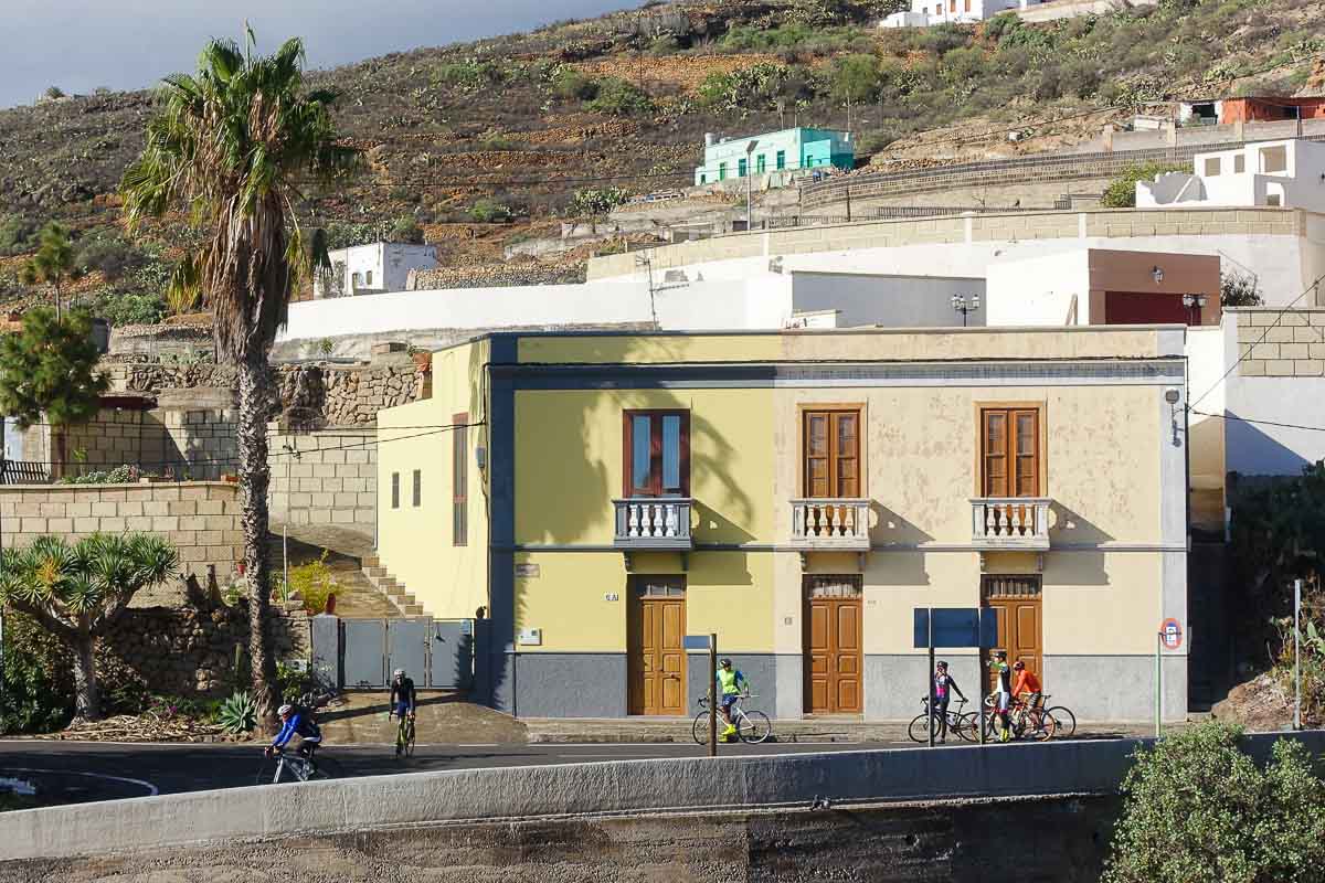 Ciclisti in sosta a Tenerife