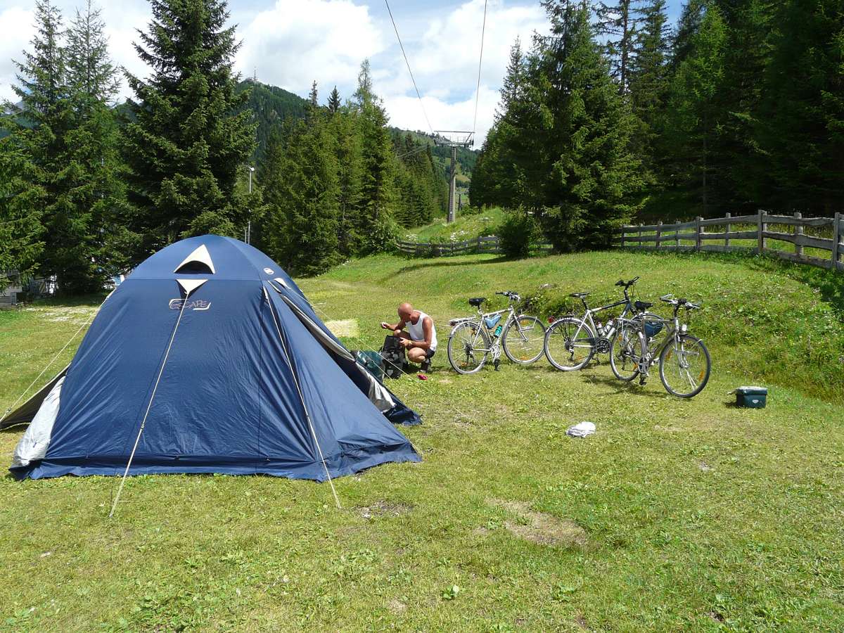 campeggio in bici cicloturismo dolomiti
