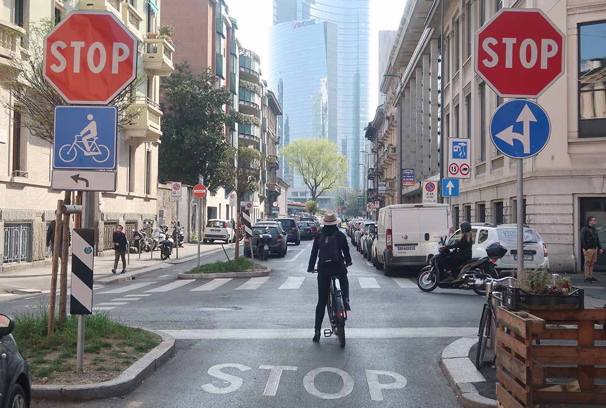 Trasformare la mobilità di Milano e ridurre il numero di auto in città