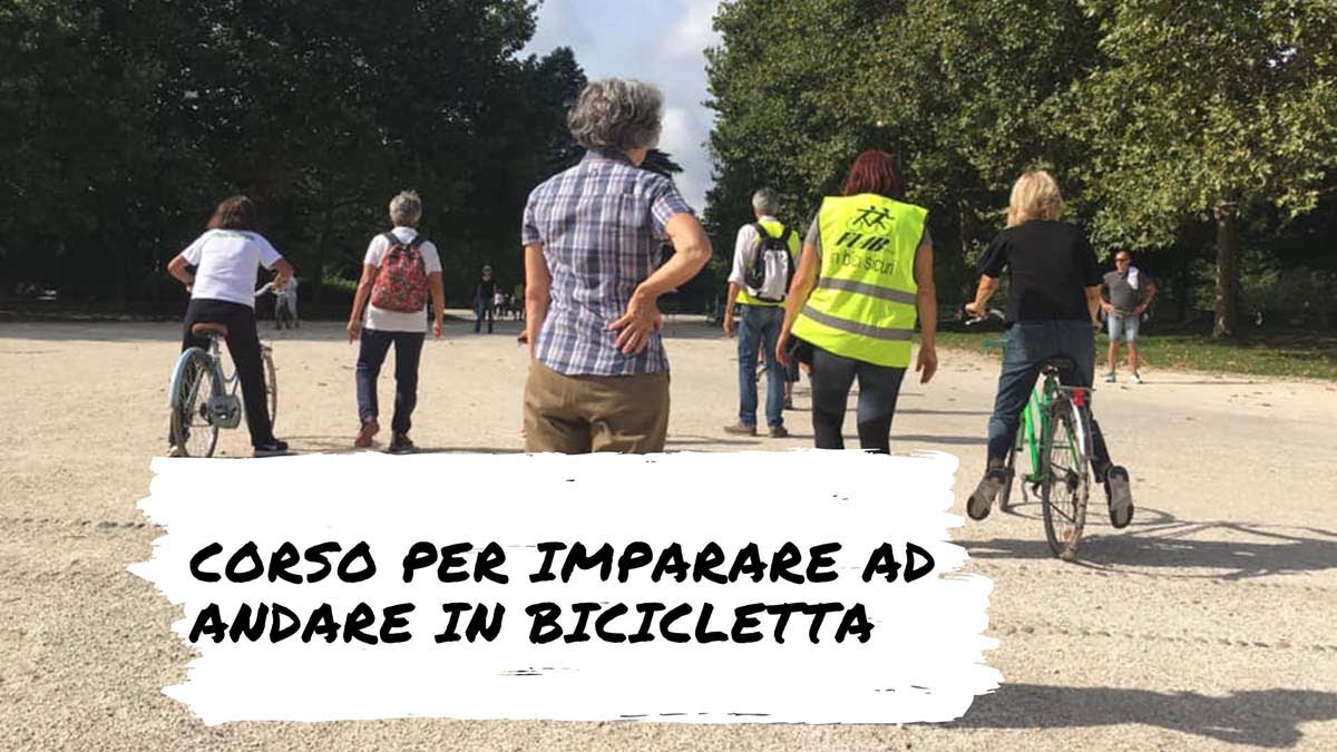 Milano, il corso per imparare ad andare in bicicletta