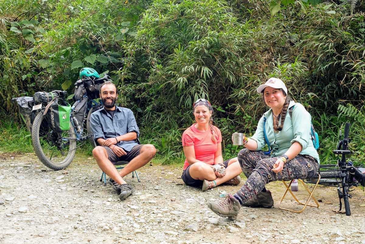 Una comoda pausa in salita verso il Nevado de Ruiz - Colombia