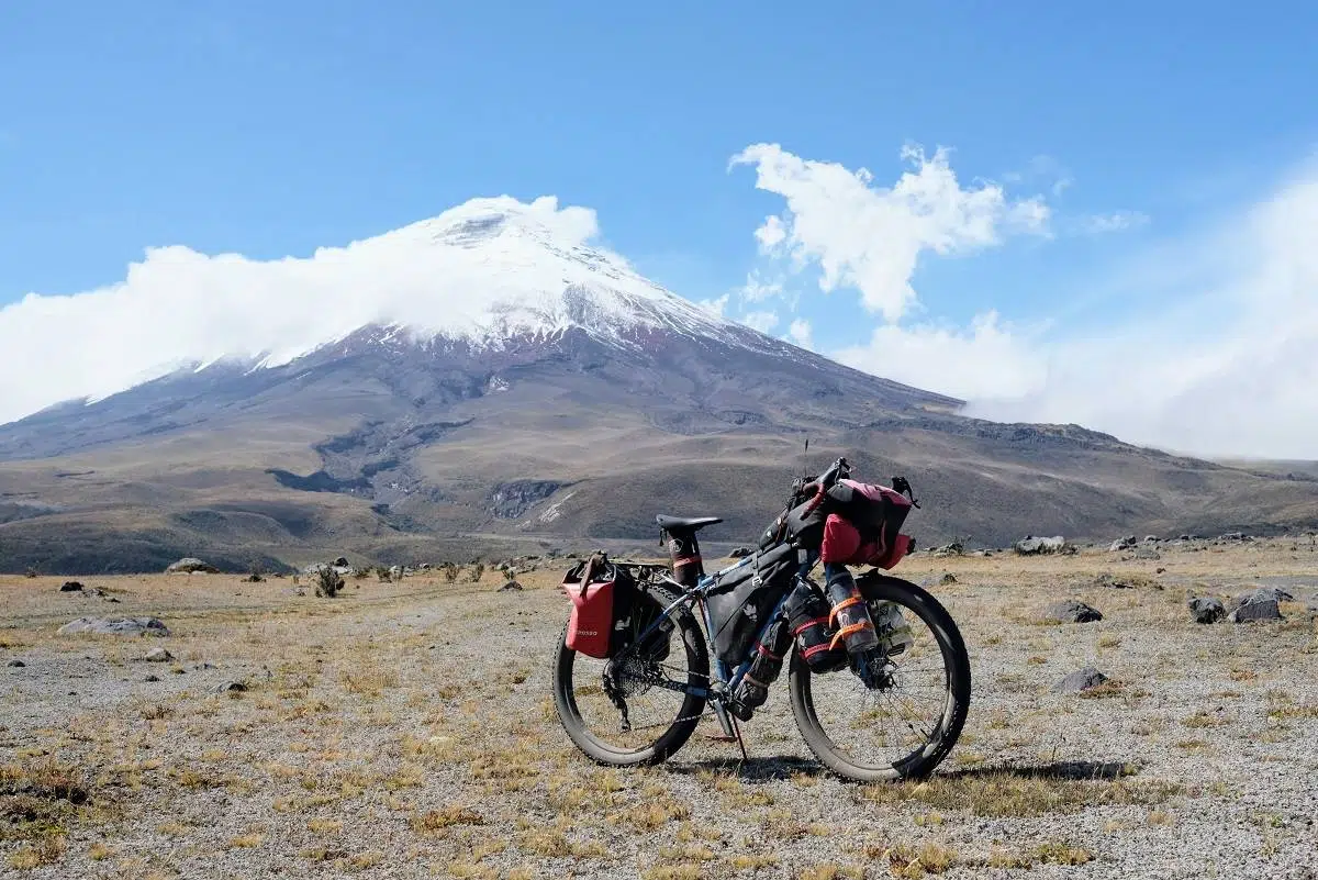 Bikepacking e campeggio set up per America Latia Cotopaxi Ecuador