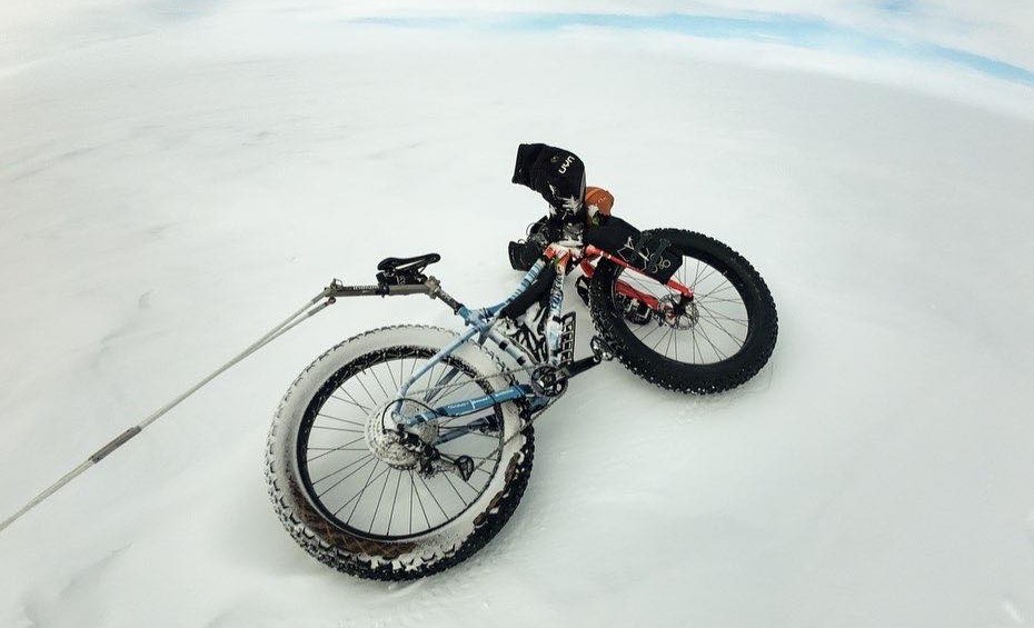 Omar Di Felice spiega le ragioni dello stop alla conquista dell’Antartide in bici