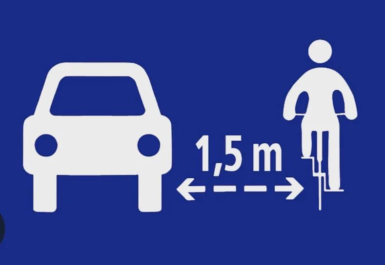Legge sul sorpasso del ciclista a un metro e mezzo: “Una questione di civiltà”