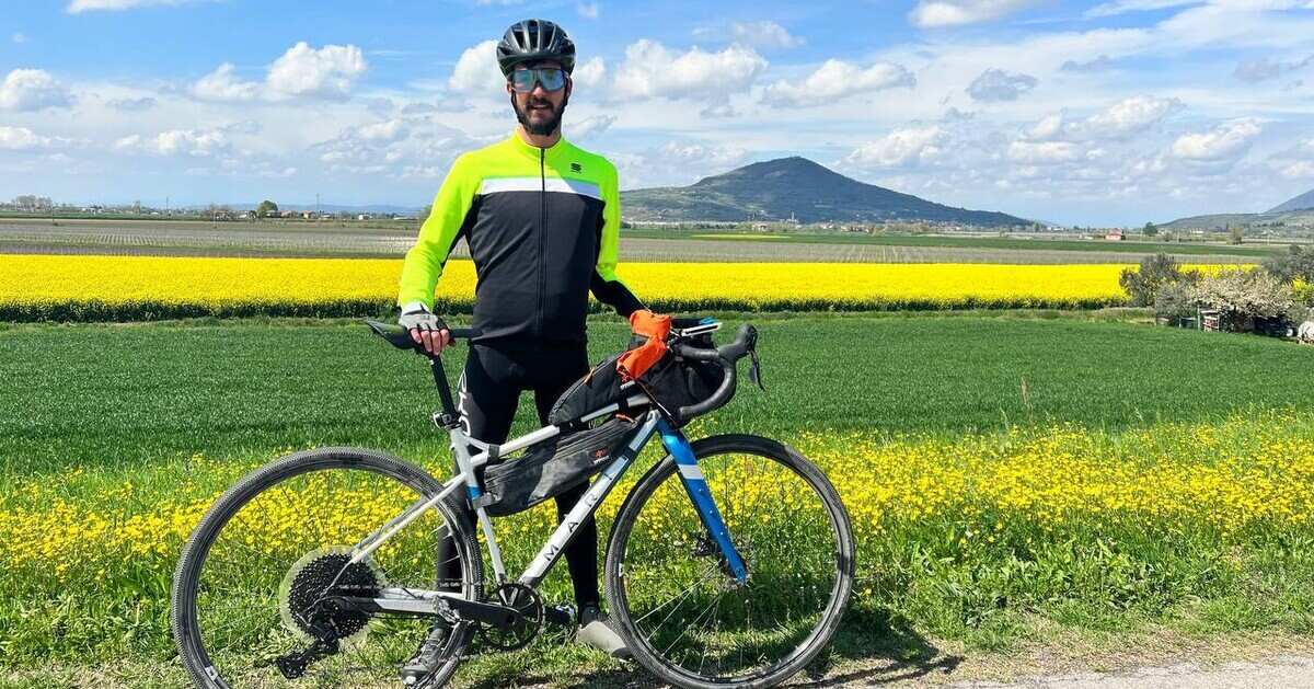 Daniele Matterazzo da Parigi a Padova in bici per solidarietà