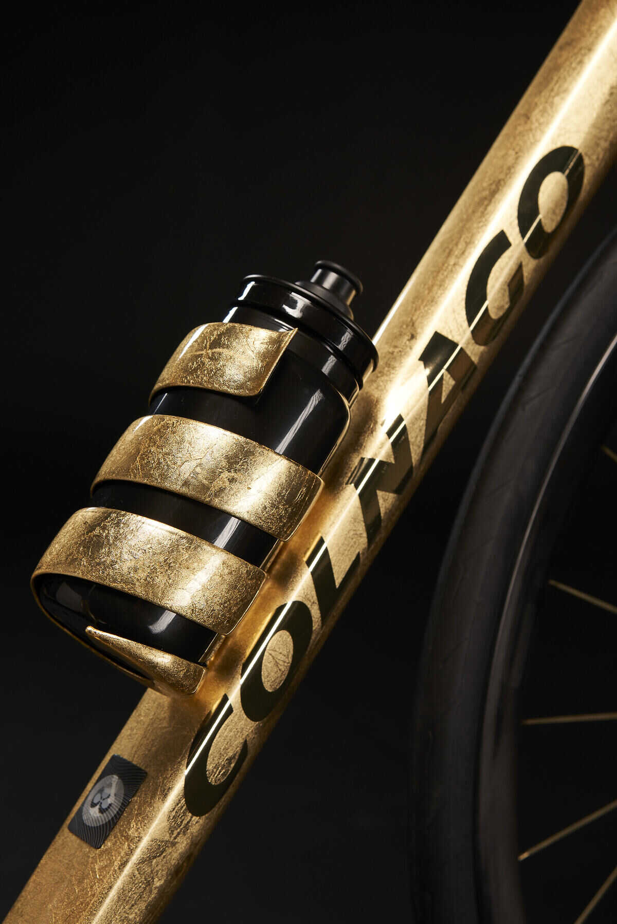 Portaborraccia ispirato al Trofeo senza fine del Giro d'Italia per Colnago Gioiello Numero 1 C68
