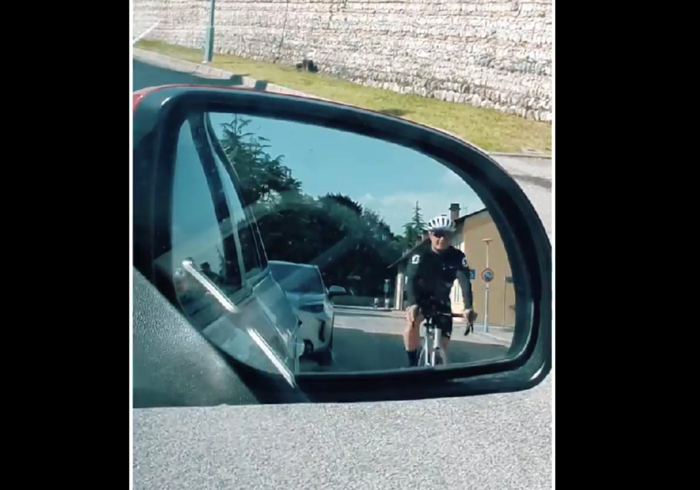 Apertura portiera auto ciclisti dooring Scott Guidare Oggi Sulla Stessa Strada