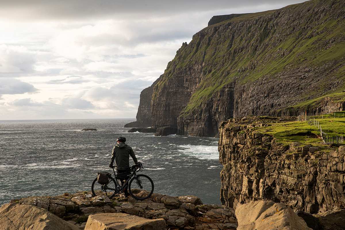 Isole Faroe scogliera nell'isola di Suðuroy, crediti Paolo Ciaberta