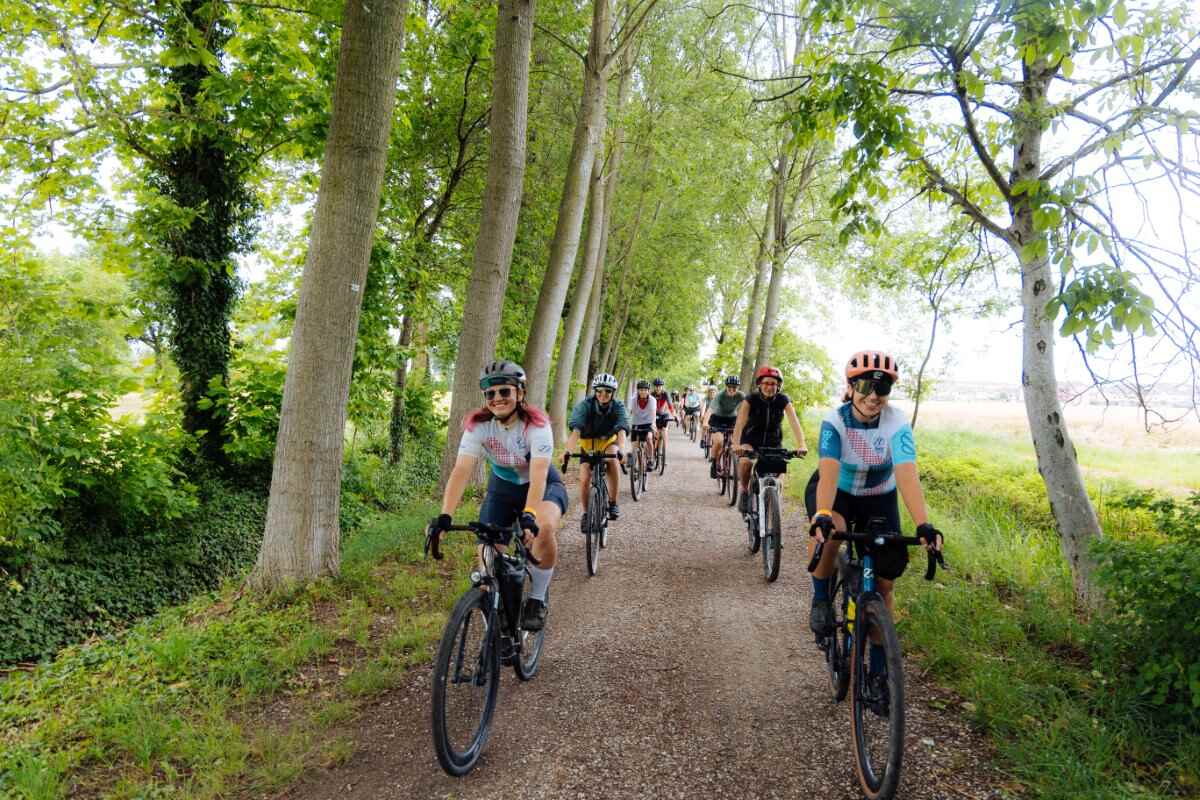 BAM! I cicloviaggiatori pedalano verso il raduno di Mantova