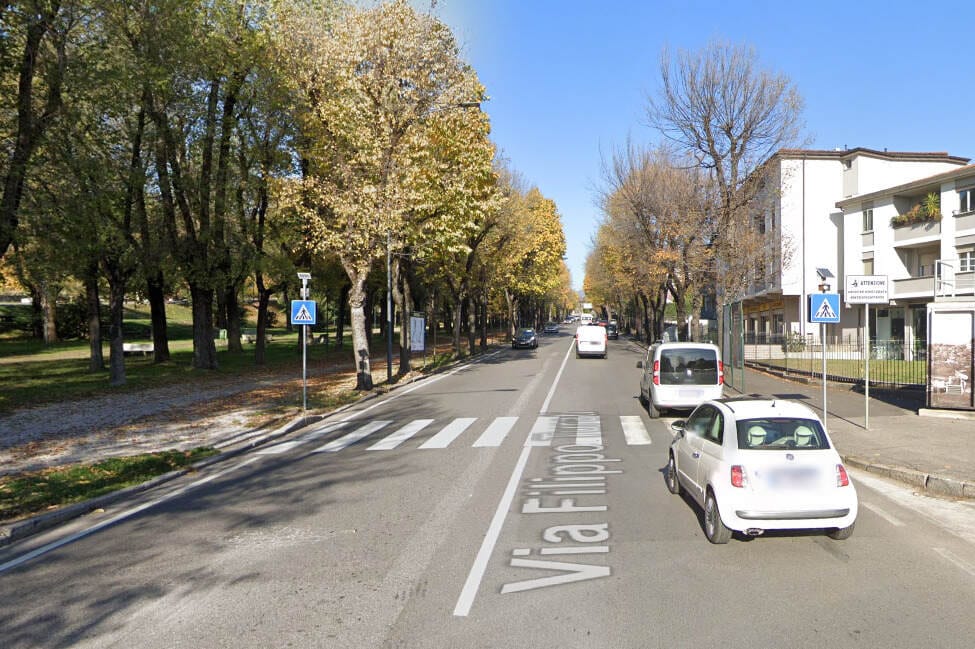 Brescia ring di Via Turati sprovvisto di ciclabile: l'hanno disegnata i cittadini