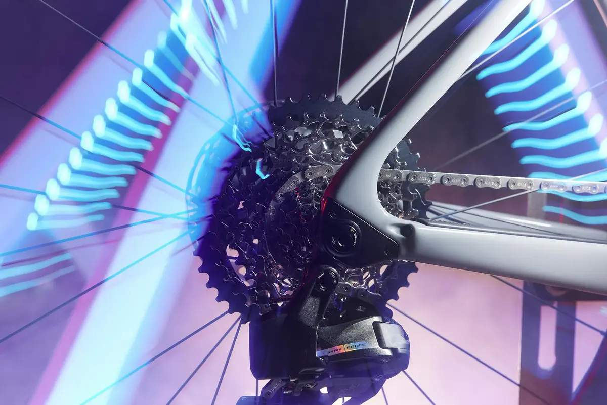 Cervélo ebike Rouvida forcellino intercambiabile doppia configurazione strada | gravel