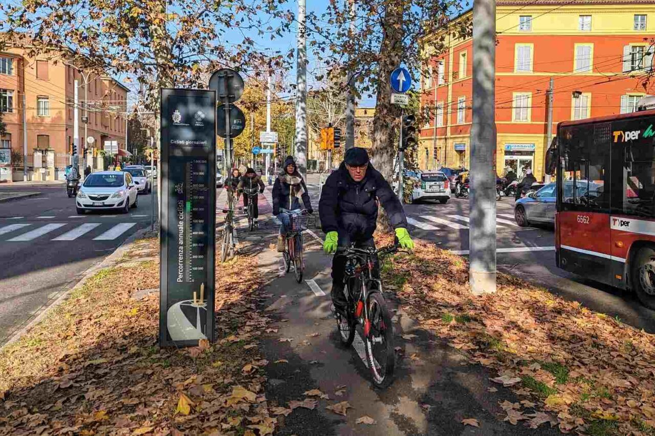 Bologna Città 30: a gennaio record di passaggi bici sui viali