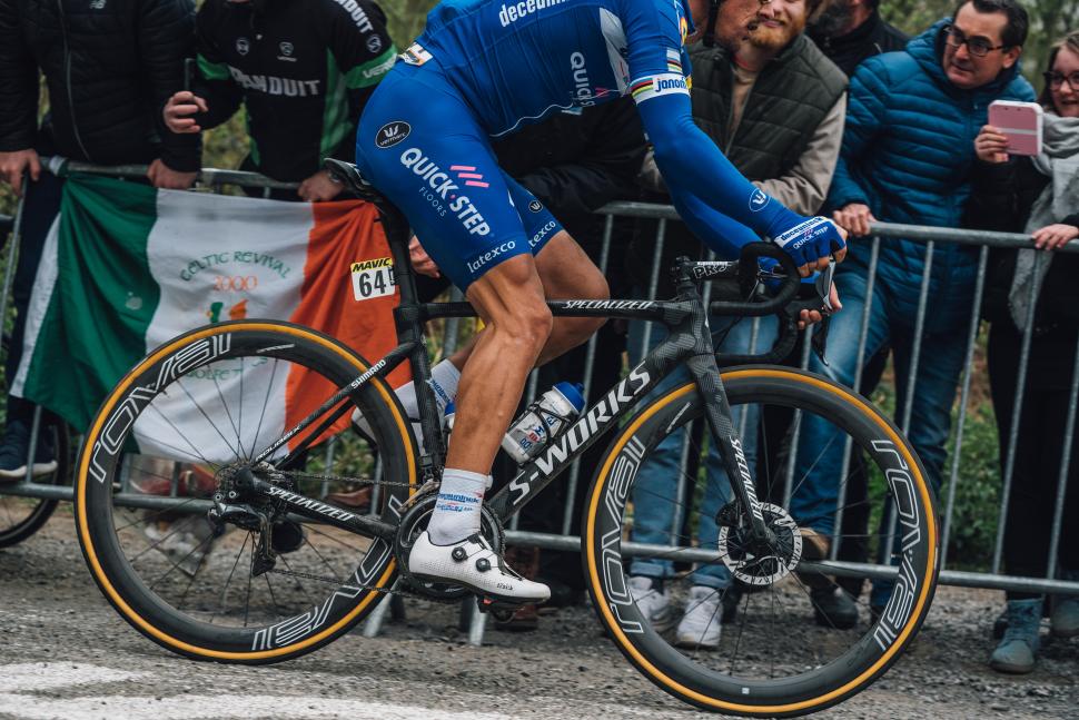 Il setup della bici da corsa per la Parigi – Roubaix e il pavé