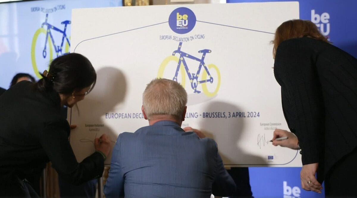 Istituzioni UE firmano adozione Dichiarazione europea sulla ciclabilità