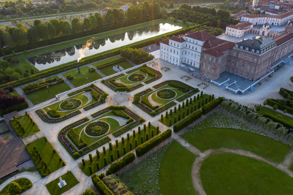 DarioFusaro giardino a Fiori Reggia di Venaria