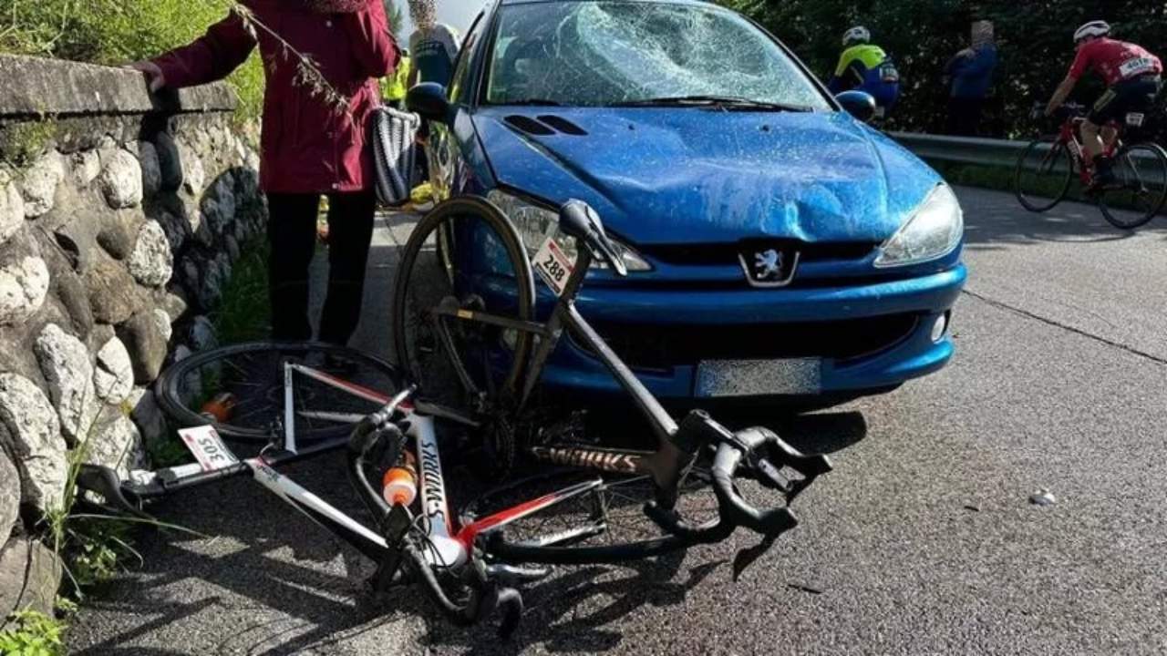 L'investimento dei ciclisti alla Sportful Dolomiti Race - foto dal web