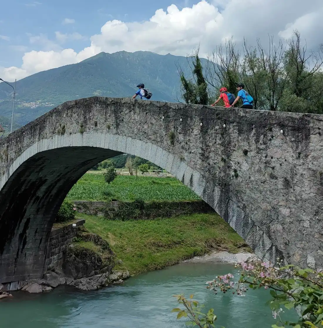 Orme Camune Ciclabile dell'Oglio