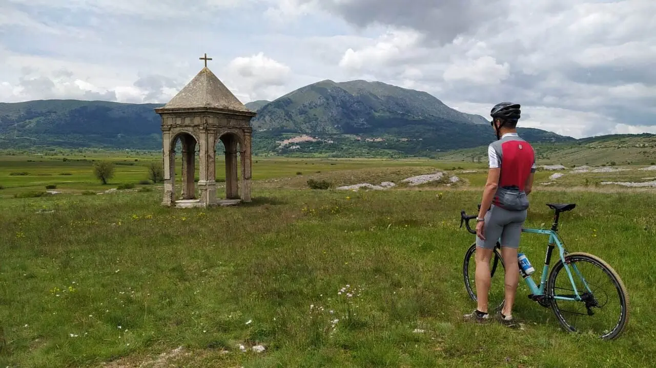 Ciclabile delle Rocche - Palco della Rimembranza (Terranera) ©️ Regione Abruzzo